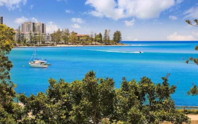 Golden Shores Unit 1, 21 Landsborough Parade