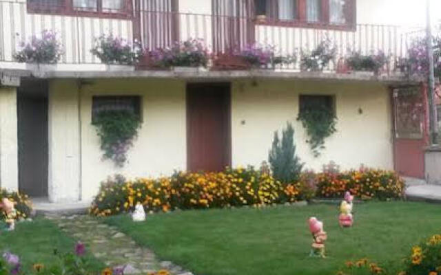 Elena Guest House