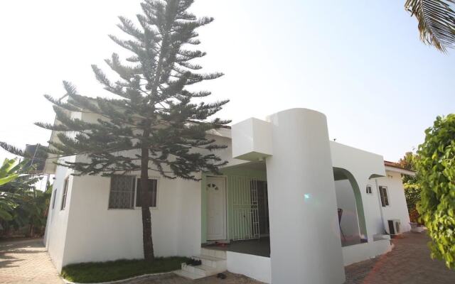 Akmary Guest House
