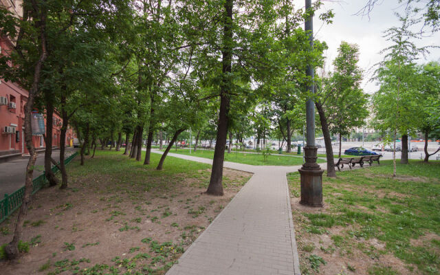 Polyanka Hostel