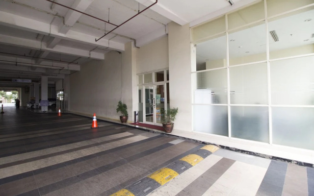 RedDoorz Apartment @ Margonda Residence 3