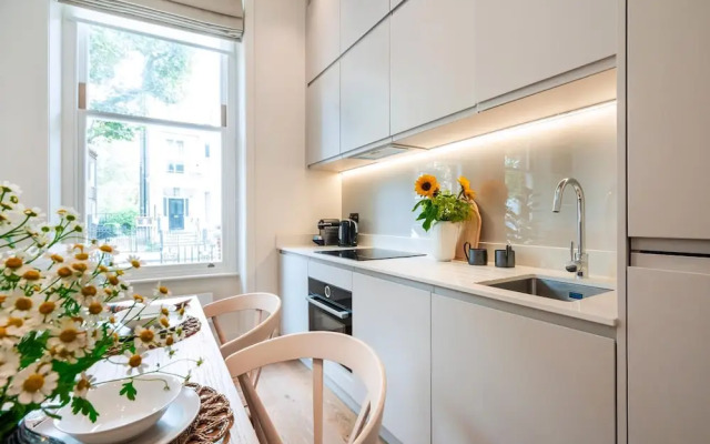 Beautiful Abode In Earl's Court