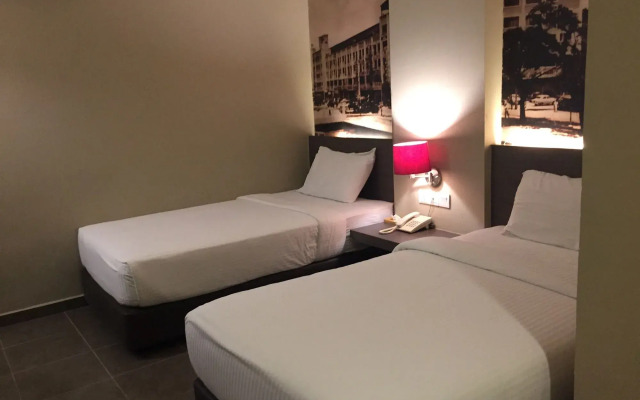 The Grand Jade Hotel