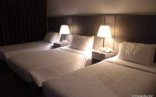 Rivermount Hotel And Resort