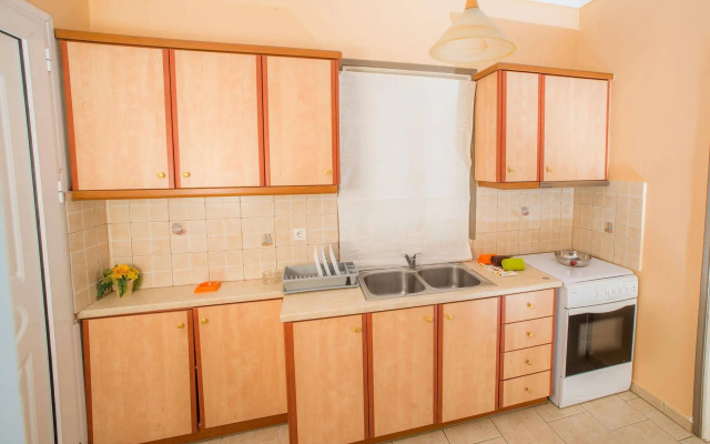 Filoxenia Studios & Apartments