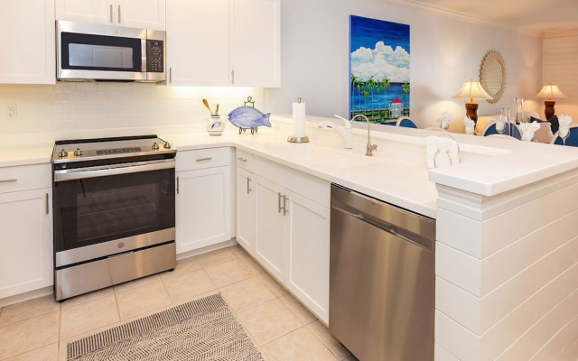 Windward Point Condominiums