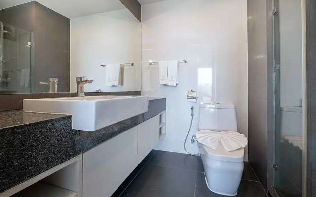 Suite C416 at 6th Avenue Surin Residence