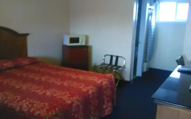 Holiday Motel Oakdale