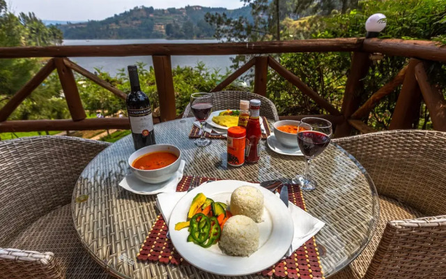 Lake Bunyonyi Overland Resort