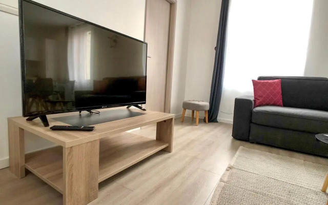 Charming Home - City Center Cosy Apartments