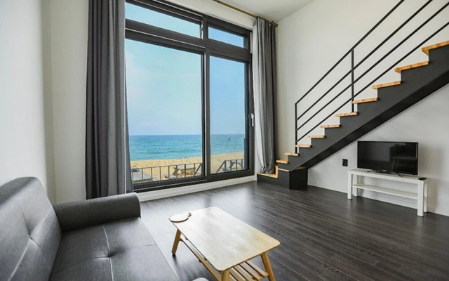 Goseong Badae Banhada Pension