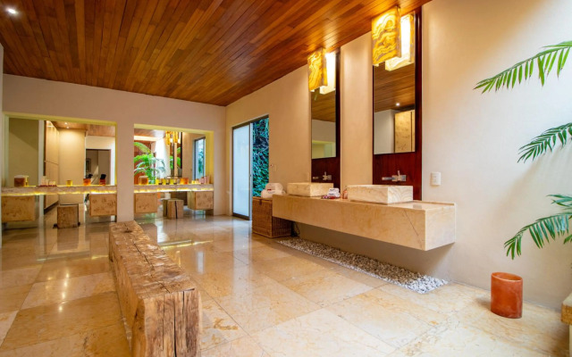Las Mananitas Hotel Garden Restaurant and Spa