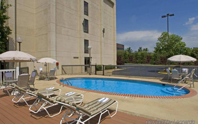 Hampton Inn St. Louis/Westport