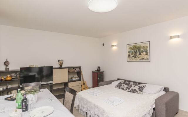 Apartments & Rooms Tina Drazica