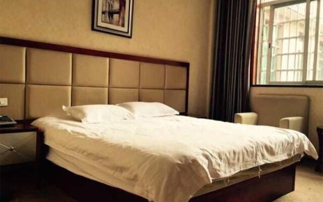 Shangrao Guangfeng Bali Chuntian Hotel