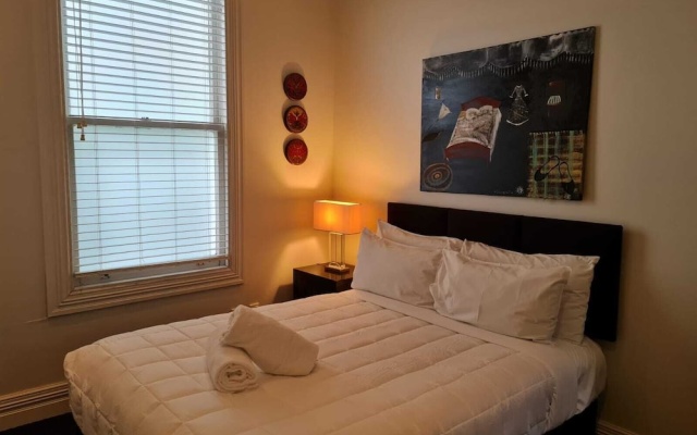 U Suites Hataitai - Gorgeous Classic Wellington Two Story Villa – Guest Rooms – Wellington