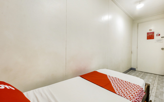 ZEN Rooms Basic Metrodeluxe Pasay