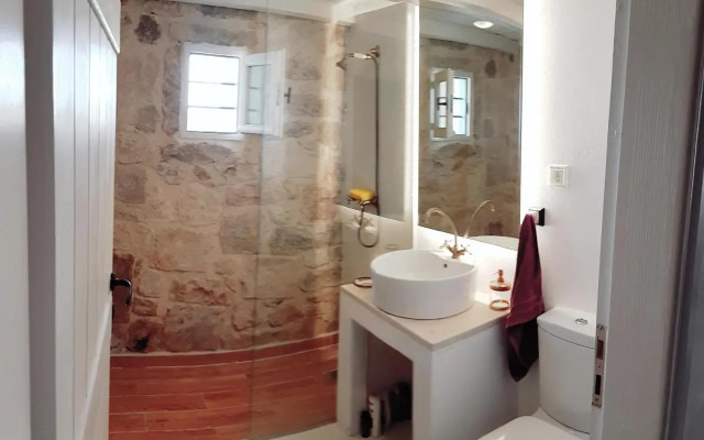 The House. Light & Stone.