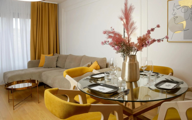 Supernova Royal Residence