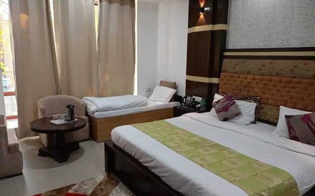 Hotel Raj Mandir