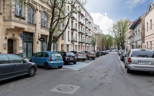 Apartment Poznan Dominikanska by Renters