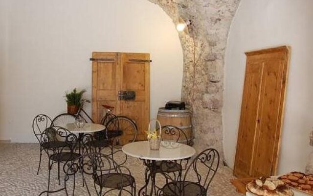 Pietra Rara room & breakfast & bike
