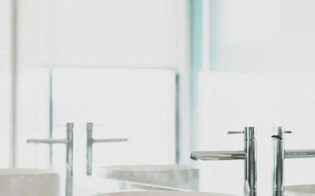 Le Méridien Columbus, The Joseph