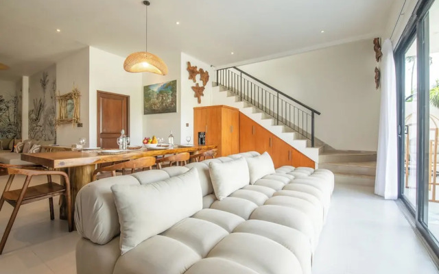 4 Bd Seminyak Amazing Scenery 4 Mins to Beach