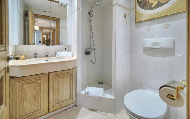IMMOGROOM - 2 BR - Air conditioning - Wifi - Terrace - Common parking
