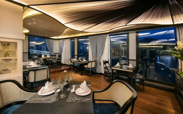 O'Gallery Lotus Cruise