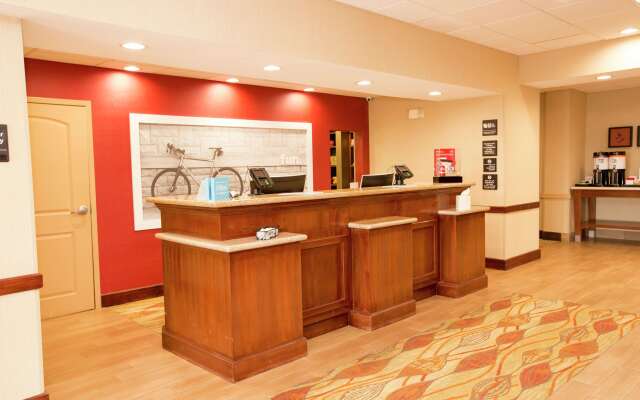 Hampton Inn & Suites Houston - Rosenberg