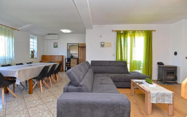 Apartment Vili 351
