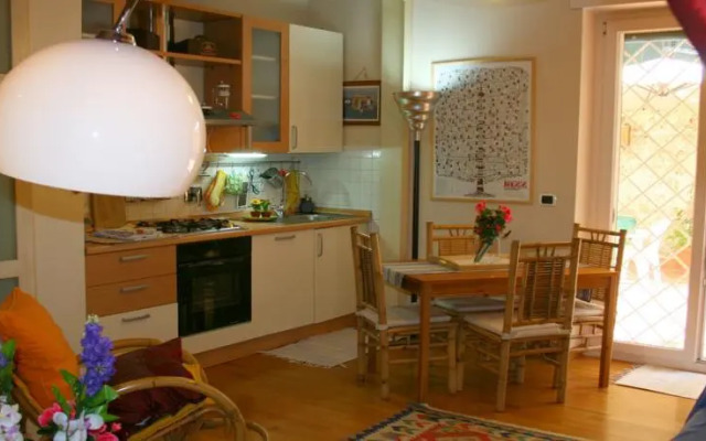 Valentina Apartment near Trastevere