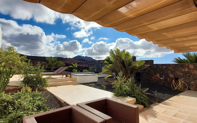 Sand Volcano Villa 2