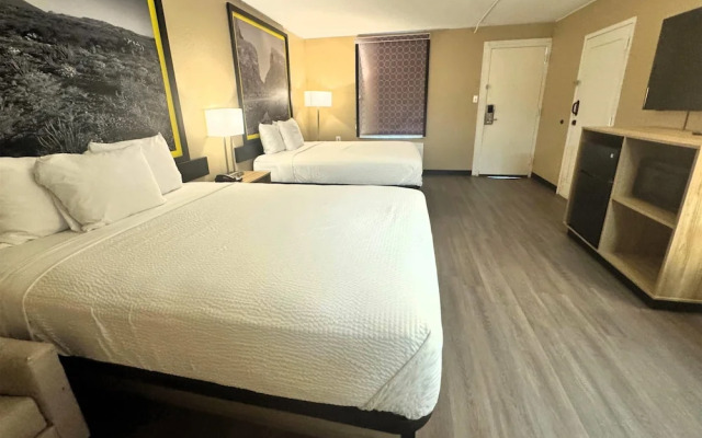 Super 8 by Wyndham Corpus Christi Airport