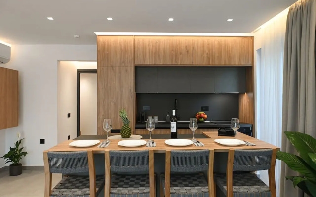 MGK Complex Suite With Private Pool Ligaria Made
