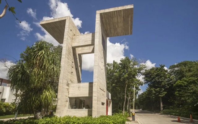 Mayan Family Townhome A6 by Gate48