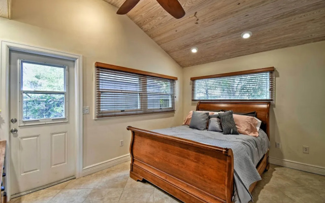 Sarasota Bungalow w/ Pergola, Garden & Waterfalls!