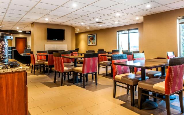Comfort Inn East
