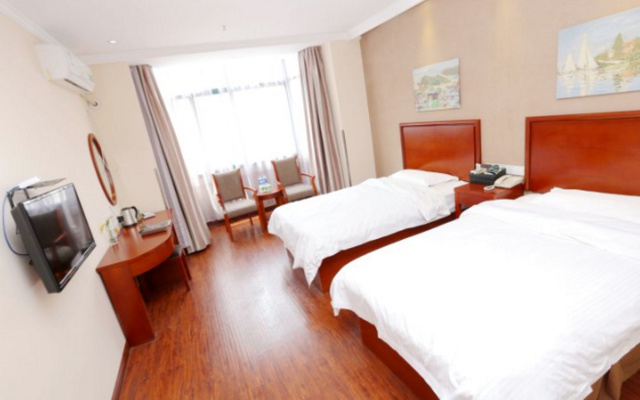 GreenTree Inn Kunshan High Speed Rail Station Hengshan Road Express Hotel – Guest Rooms – Suzhou