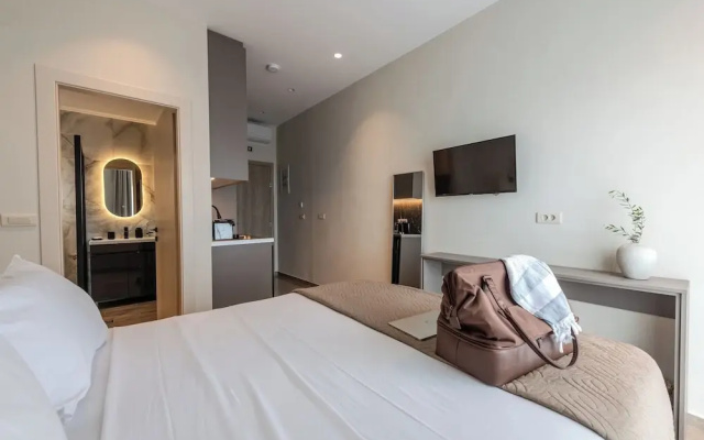 Noma Suites Tolo