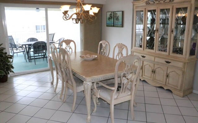 Jamaica Royale 204 - 2 Br Condo