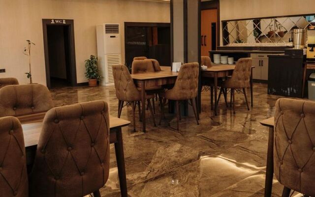 Titiz Hotel