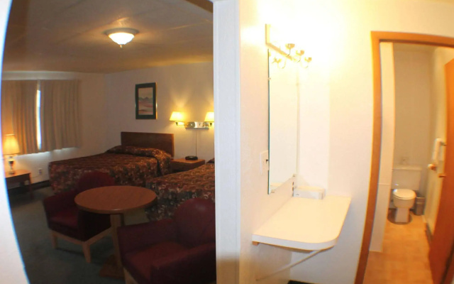 Budget Host Crestview Inn