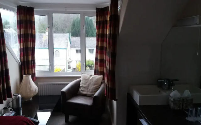 The Groveside Guest House