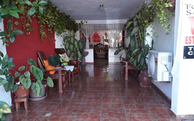 Hostal D Oleo Méndez