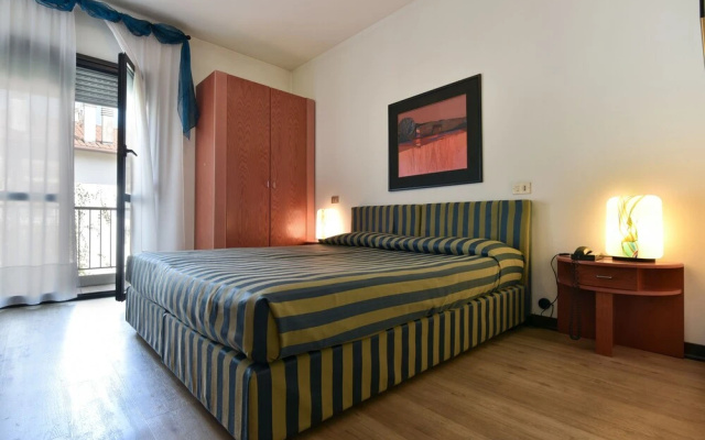 Gamma Hotel