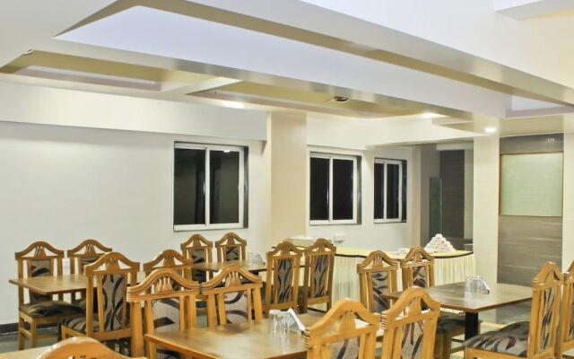 Hotel Jayratna