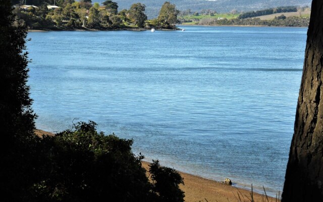 Tamar River Retreat