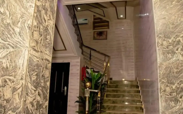Pali Resort Hotel